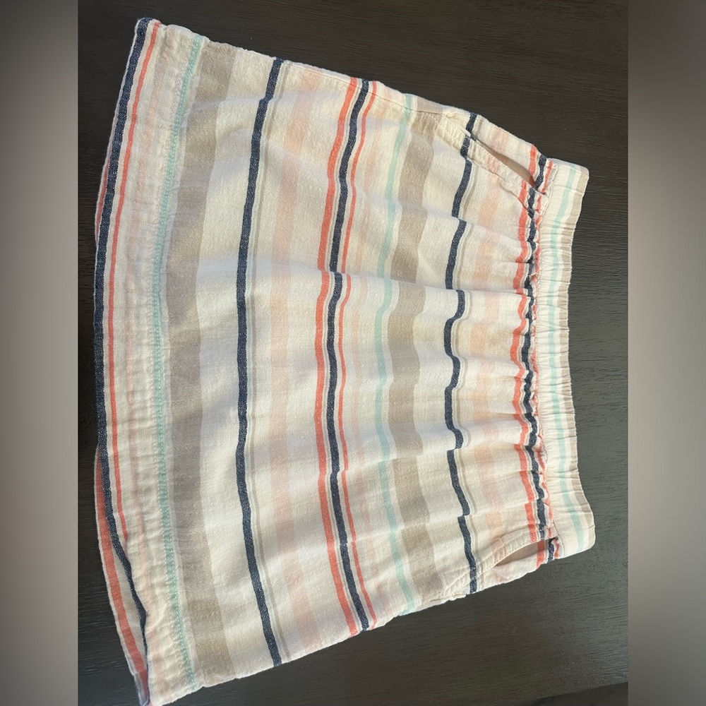 Slightly used women’s skirt.